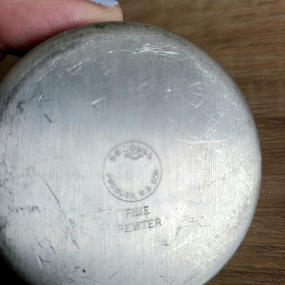 Fine Pewter Seagull Pugwash NS Canada round pewter pill box with horse. - Picture 7 of 7